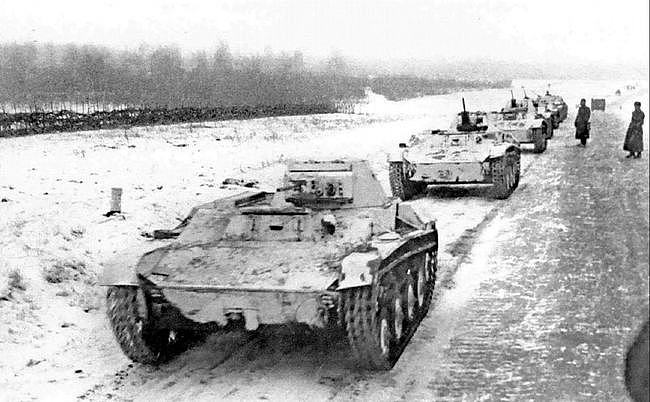 苏联的轻坦克殇，让轻型坦克当主力，结果却是损失惨重 - 5