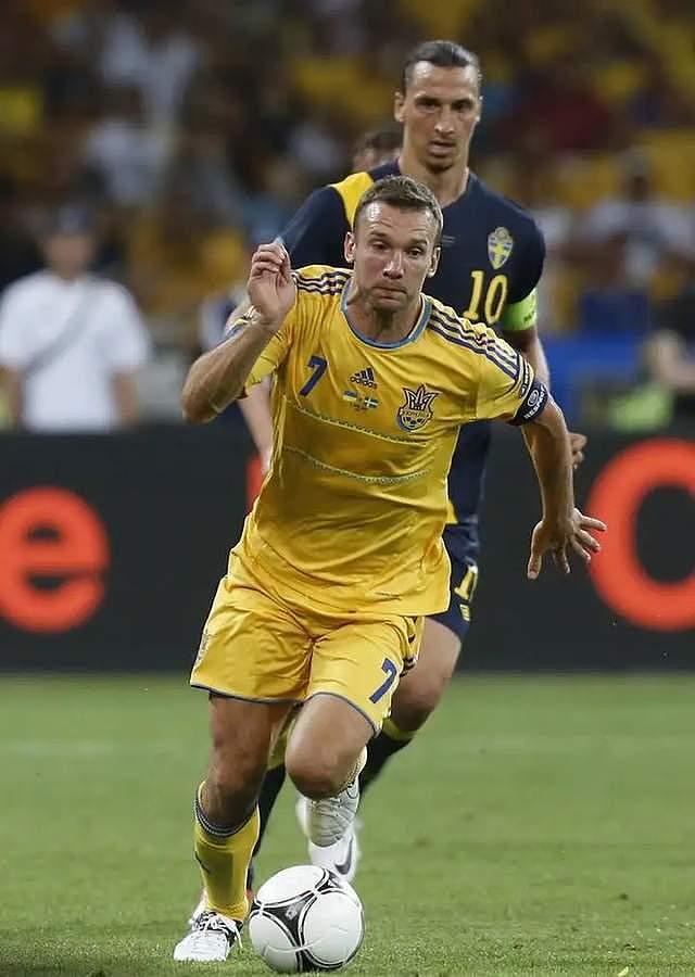 3-1！这才是战斗民族！乌克兰若再胜一场，将16年后重返世界杯 - 3