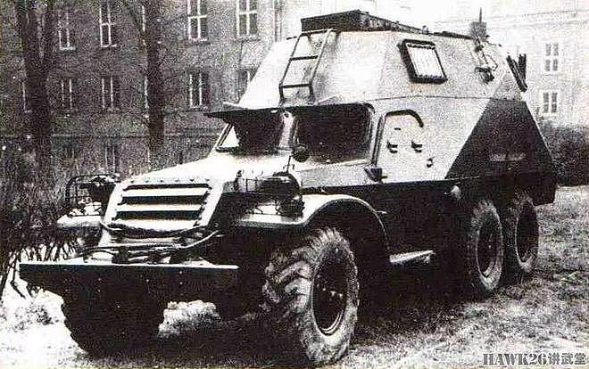 图说：BTR-152装甲运兵车 苏联首款重型装甲车 中国56式仿制原型 - 3
