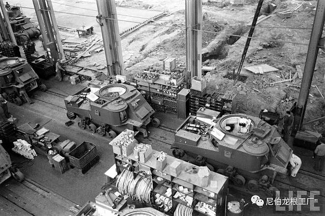 汽车城日常：二战美军M3中型坦克的生产线留影 - 14