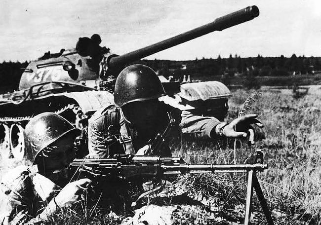 二战的捷克斯洛伐克：世界第七军事强国，为何将国土拱手让与德国 - 4