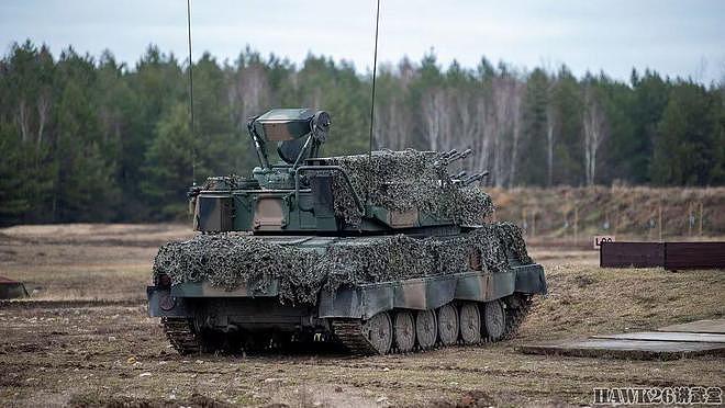 波兰总统视察第10装甲旅 正培训乌克兰士兵 掌握豹2坦克操作技能 - 27