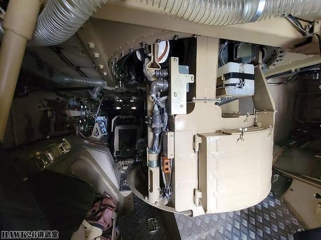 钻进全新BTR-82A步兵战车 改变车体设计 可以作为“回旋镖”平替 - 12
