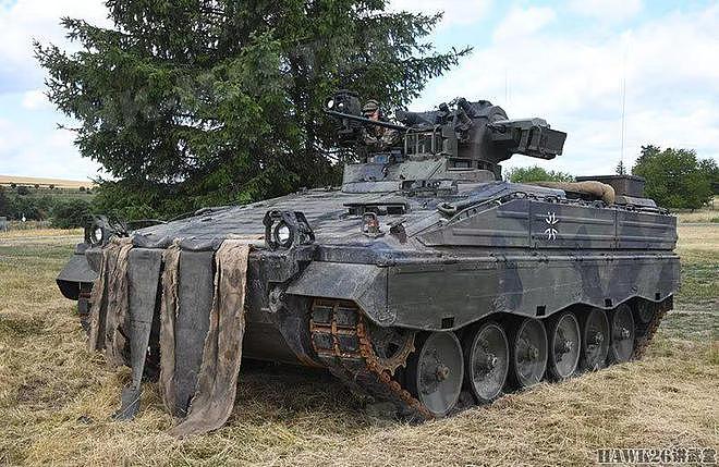 德军对“黄鼠狼”步兵战车延寿升级 配备“长钉LR”反坦克导弹 - 4