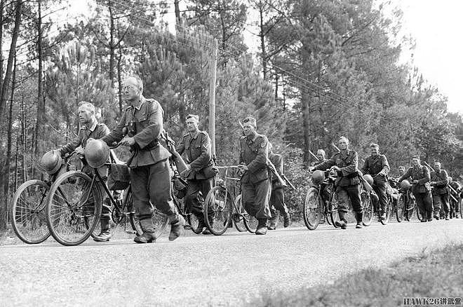 图说：第二次世界大战期间的自行车 为军民提供最方便的交通工具 - 27