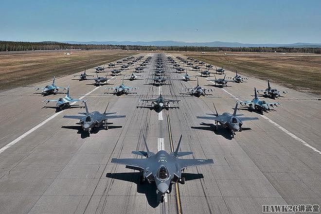 美军战机组成“大象漫步”50架F-35A相当某些国家全部空军力量 - 1