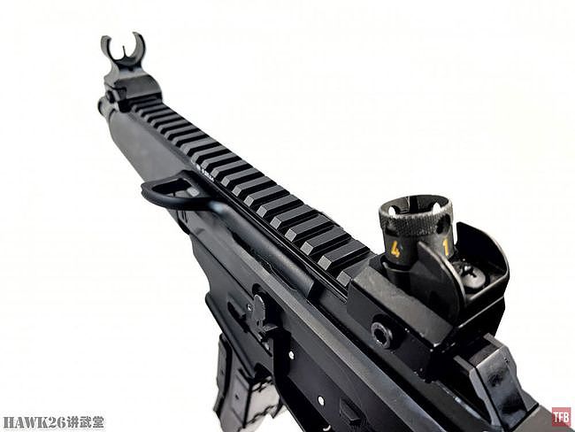 直击SHOT Show：QC10公司YKMF-5手枪 AR与MP5的“混血儿” - 5