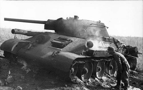 五辆苏制坦克干掉一辆德制坦克 库尔斯克大会战以苏军惨胜终结 - 1