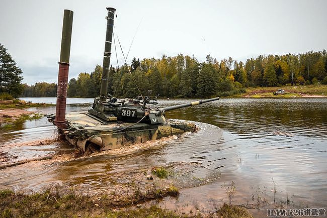 俄罗斯西部军区提升战备水平 坦克实弹射击炮声隆隆 充满火药味 - 3