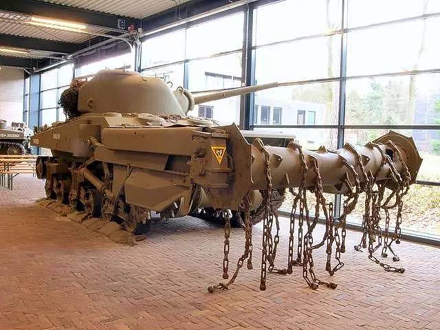 盟军的M4谢尔曼坦克为何 “一打就着 每打必着”？ - 7