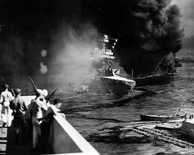 21张珍珠港事件后的老照片，开启美国人必须永远记住的，耻辱之日 - 4