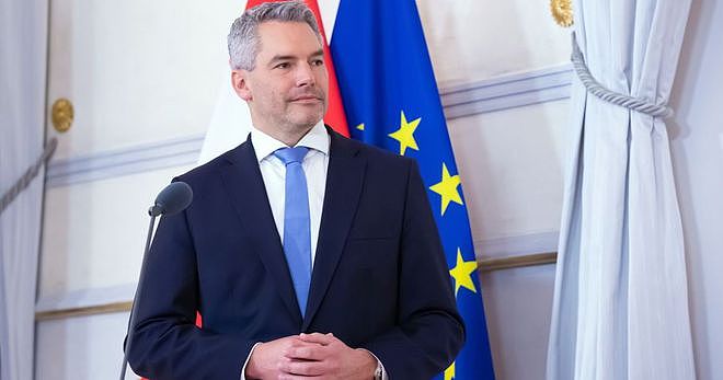 奥地利总理：普京有自己的战争逻辑 是否用核武器来摧毁乌克兰 - 2