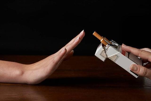 长期吸烟的人，突然把烟戒掉，是好事还是坏事？老烟民了解下 - 6