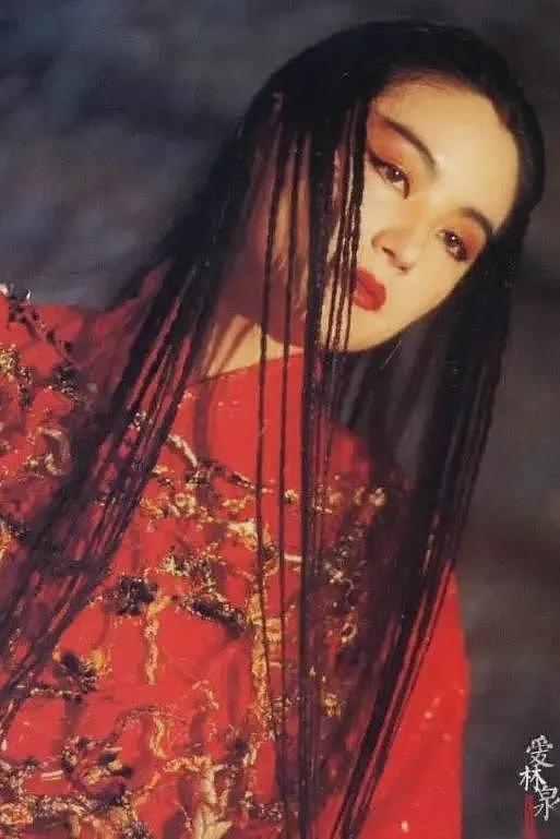 《第一炉香》成为她的绝唱…和田惠美的戏服曾那么惊艳 - 50