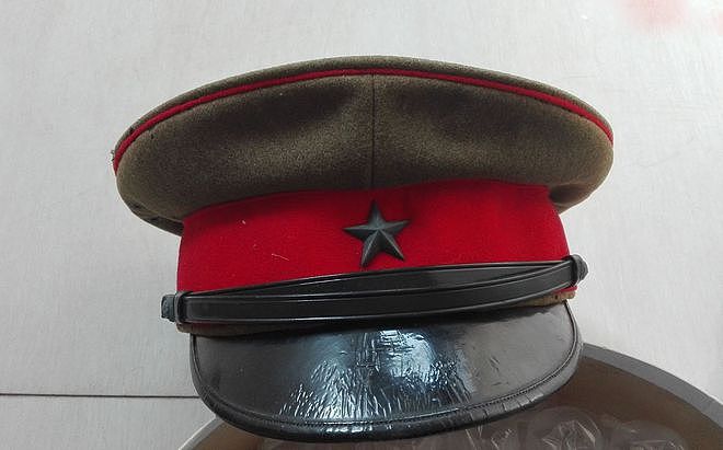 二战时期这六国的军用大檐帽，哪个更能显出军人的威武 - 11