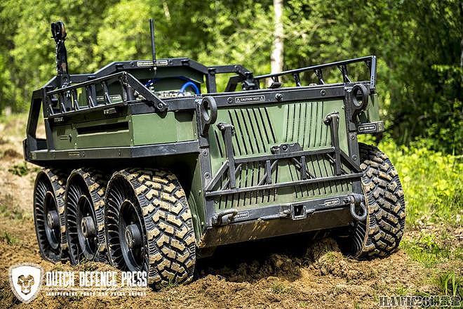 荷兰军队展示新型无人车辆 采用6×6轮式底盘 可安装各种武器装备 - 6