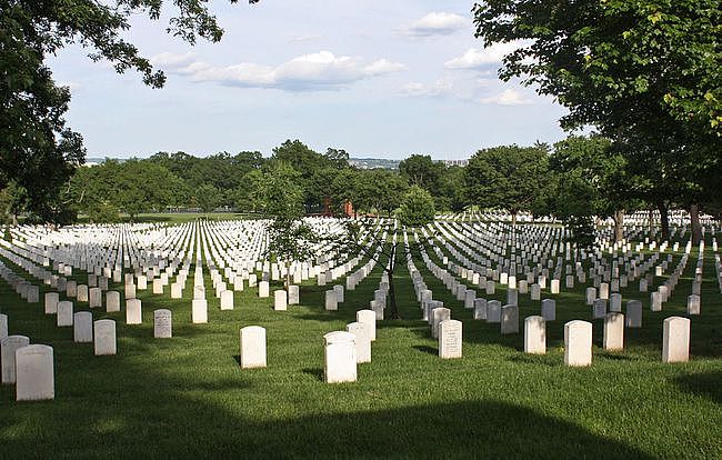 军人栖息的荣耀：由美国陆军部直接管辖的阿灵顿国家公墓 - 1