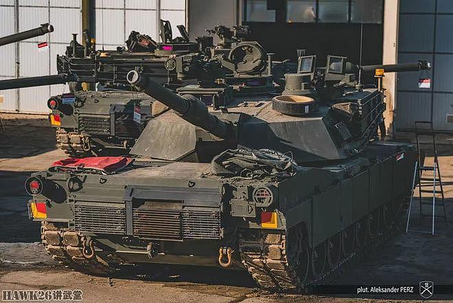波兰陆军M1A2主战坦克训练课 面对诸多难题 美国工程师保驾护航 - 6