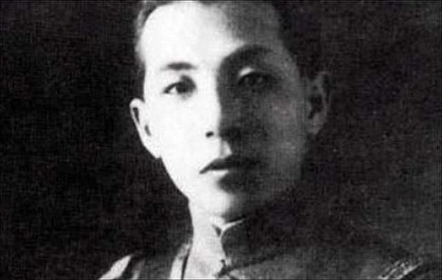 1949年杨虎城被埋于戴笠家中，面部被淋硝镪水，身旁是爱妻骨灰盒 - 3