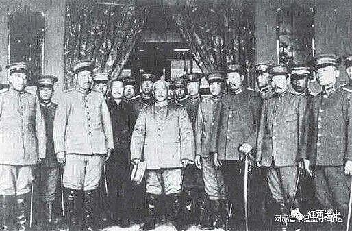 袁世凯想和日本开战，段祺瑞说：“我们只能坚持三天！” - 4