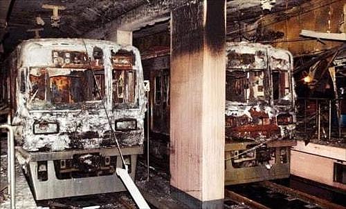 2003年韩国地铁恶性纵火案：致198人葬身火海，地铁火灾有多惨？ - 5