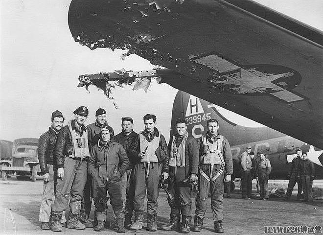 《空战群英》再现二战时期美军B-17轰炸机征战史 机枪手居功至伟 - 11