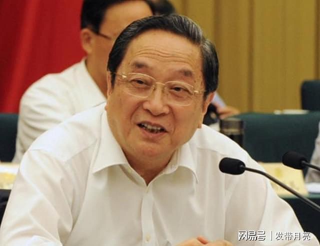 他是首任天津市长，曾给刘青山求过情，儿子多年后官至正国级 - 5