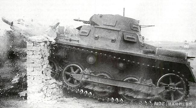 德国第一款实战坦克，装备机炮的二号坦克，如何在战场上建功立业 - 2