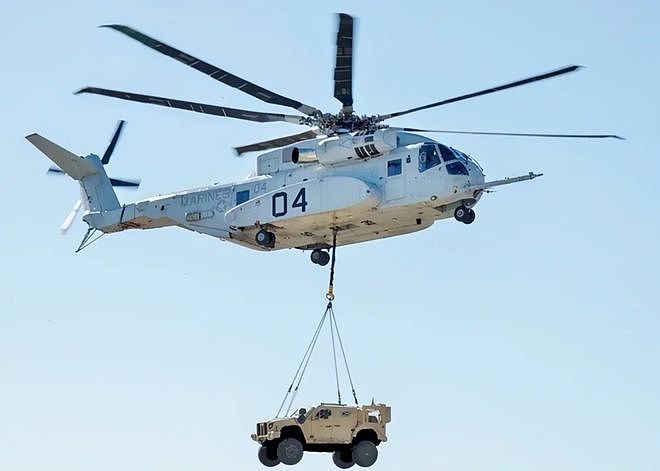 盘点世界十大性能最优秀的军用运输直升机 - 18