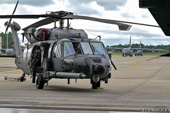 美军HH-60W救援直升机具备初始作战能力 将接替老式“铺路鹰” - 1