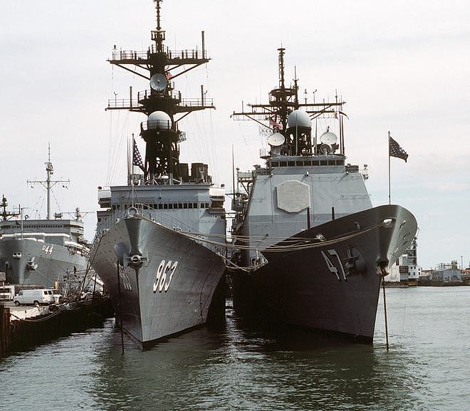 安全隐患？美国海军要求退役“提康德罗加”，为要新军舰也是拼了 - 1