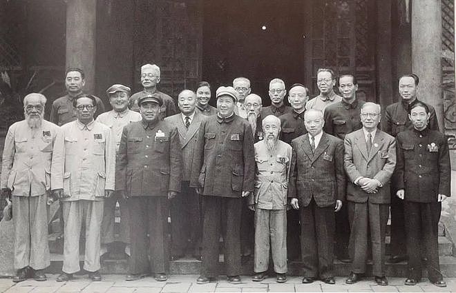 改革开放40多年之后，中国人民为什么越发的怀念毛主席？ - 5