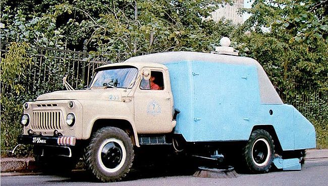 干净又卫生！苏联的街头清扫车，极具“战斗民族”的风格 - 15