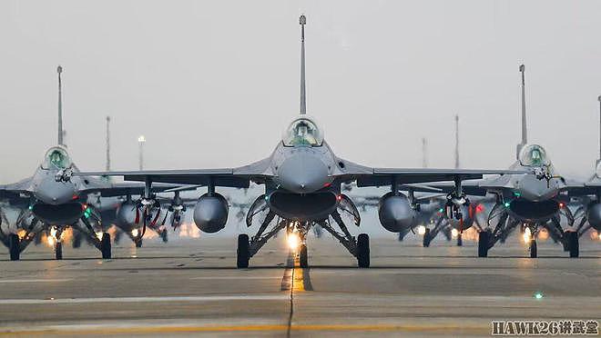 海外谈中国：台湾地区最后一架F-16V完成试飞 作战性能明显提升 - 6