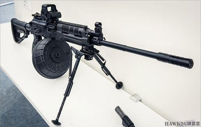 俄罗斯博主谈理想战术机枪：结构紧凑重量轻 弹链供弹配备瞄准镜 - 10