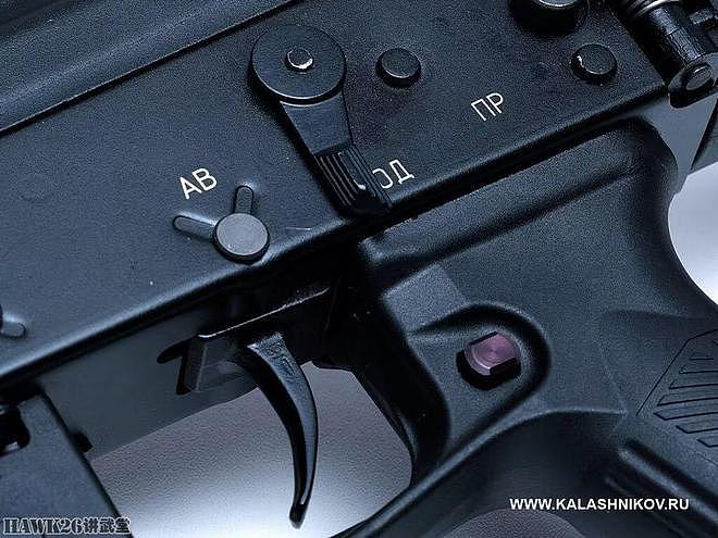图说：AK-12M1步枪改进细节 保险经过完善 提升人体工程学设计 - 7