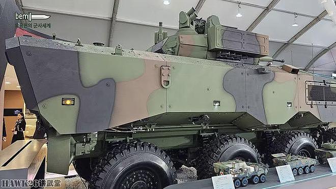 直击：韩国军警防务展览会 30吨步兵战车亮相 未来主战坦克很科幻 - 9