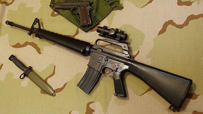 M16步枪已在美军服役长达半个世纪，它为何依旧没被取代？ - 3