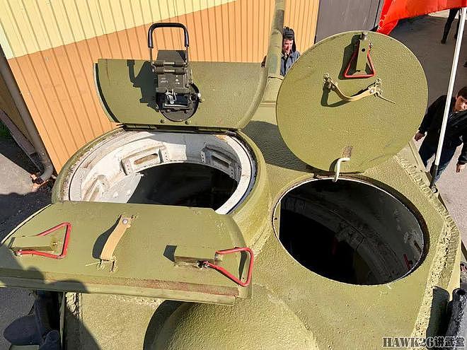 钻进T-34/76中型坦克 二战残骸精心修复后 成为当代最完美的藏品 - 18