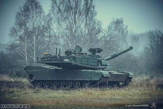 波兰M1A2主战坦克首次实弹射击 美军教官现场指挥 发射训练弹 - 15