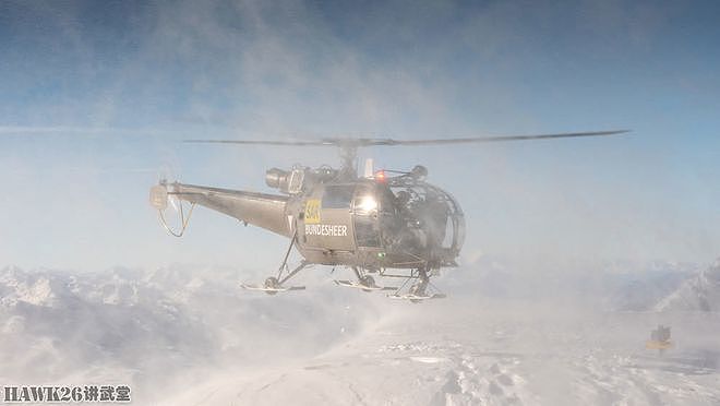 奥地利陆军航空兵山区起降训练 模拟救援阿尔卑斯山区的遇险者 - 10