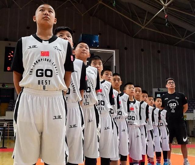 三分16中10，号称国产小汤神！一群12岁少年，为中国篮球埋下种子 - 3