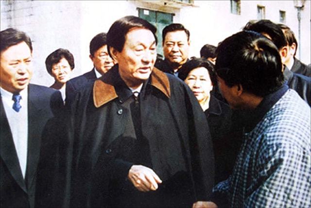 朱镕基说：“我抱着粉身碎骨的决心来干这件事”，这件事是何事？ - 6