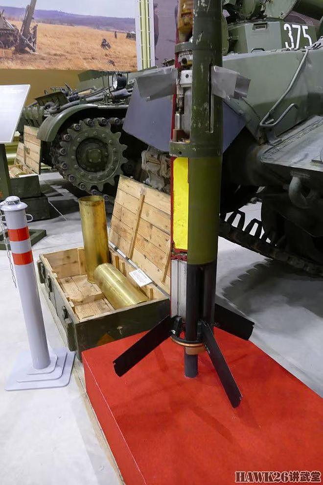 细看：俄罗斯博物馆展出“红土地”激光制导炮弹系统 整体略笨重 - 9