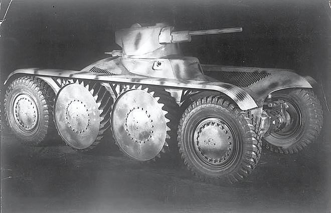 二战“大8轮”：装甲车装甲比坦克还厚，可惜刚造好，法军就降了 - 12