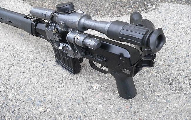 它是AK47突击步枪的放大版本：SVD狙击步枪 - 2
