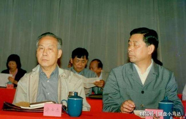 他是首任海南省委书记，主政过广州，曾率先取消票证，终年71岁 - 5