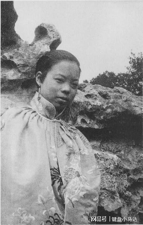 1953年，北京一妇女临终前告诉清洁工丈夫：我曾是大清皇妃 - 6