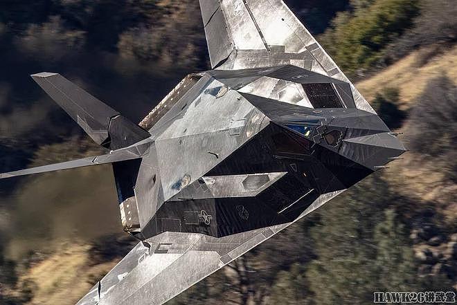 F-117“夜鹰”隐形战斗机最佳照片 分毫毕现 摄影师讲述神奇经历 - 1