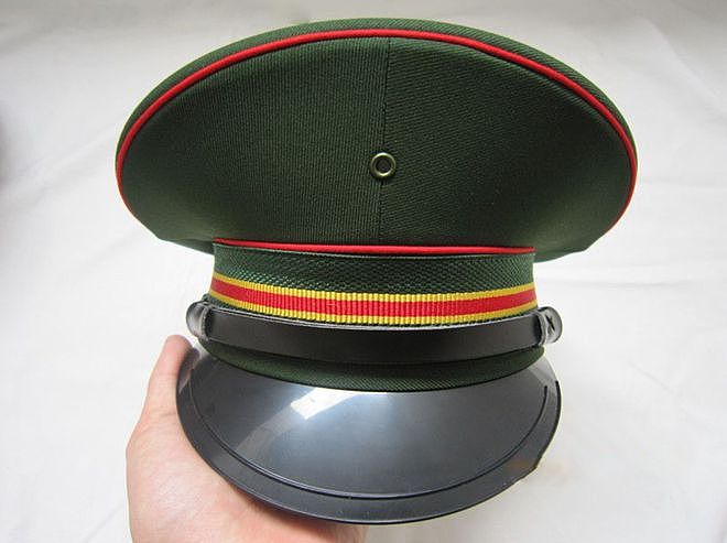 中国武警40年的军帽变迁史 - 11